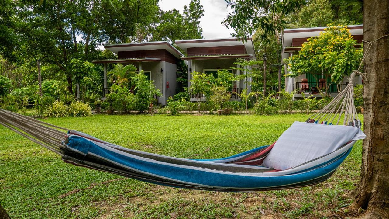 Pana Long Beach Resort - Sha Plus Ko Lanta エクステリア 写真